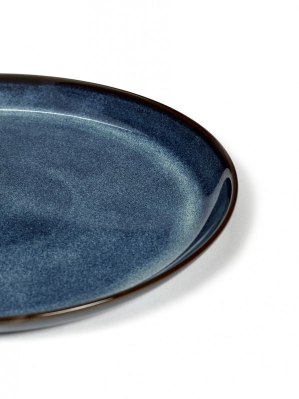 Assiette coupe rond bleu foncé émaillé grès Ø 23,5 cm Pure Blue Serax
